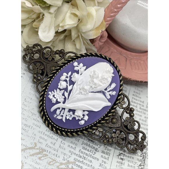 Lily Valley Purple Victorian Flower Cameo Wedding Pin Hair Clip Jewelry Comb - Picture 1 of 10